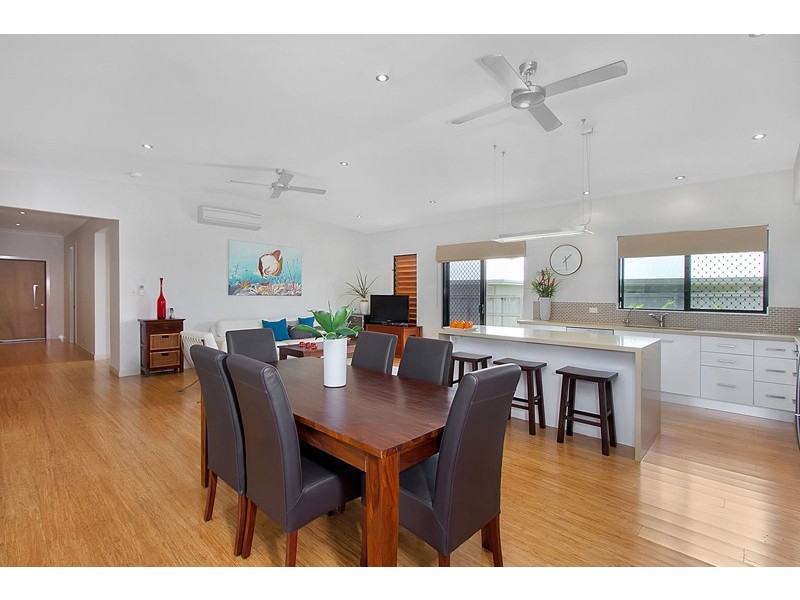 Trinity Beach QLD 4879
