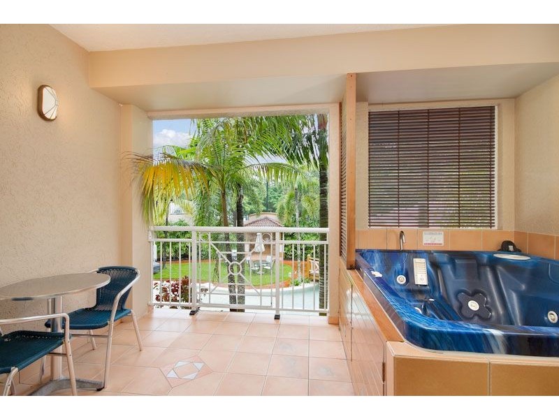 Palm Cove QLD 4879