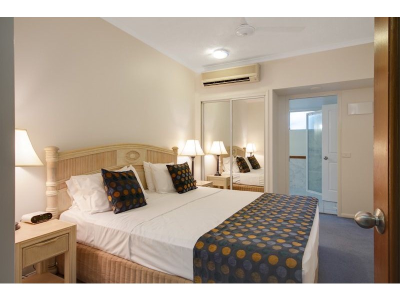 Palm Cove QLD 4879