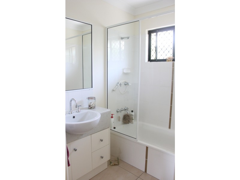 Kewarra Beach QLD 4879