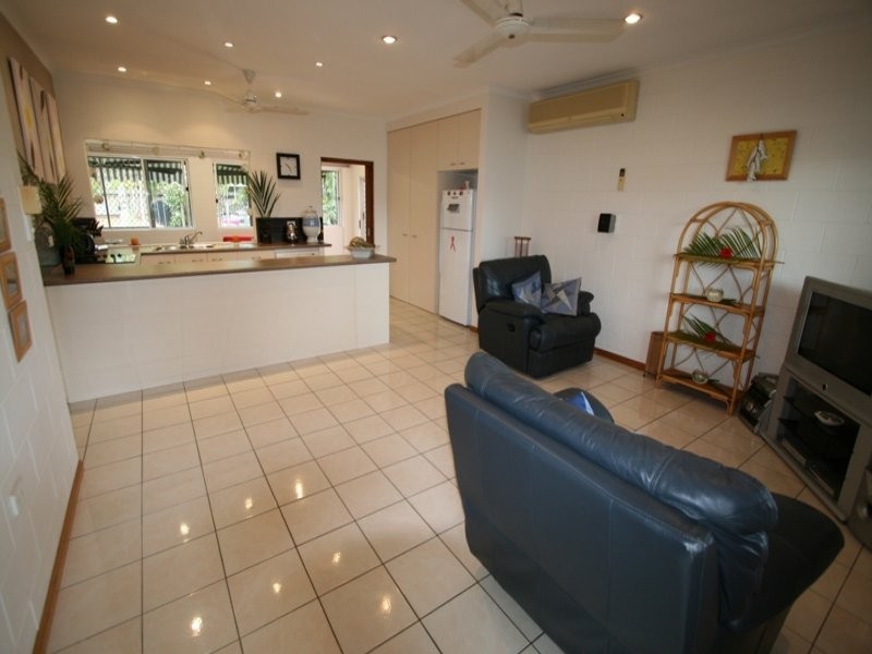 15 Sidlaw Street, Smithfield QLD 4878