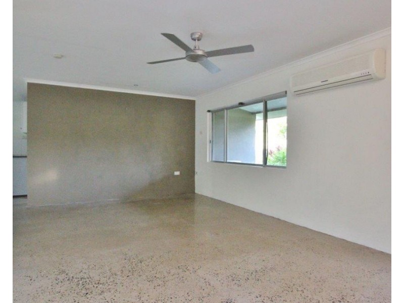 10 Kavieng Street, Trinity Beach QLD 4879