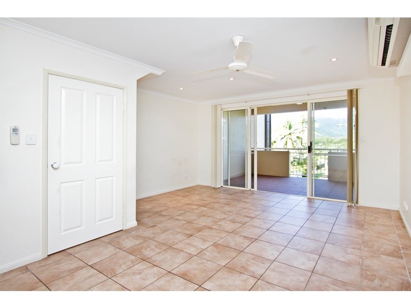 Trinity Beach QLD 4879