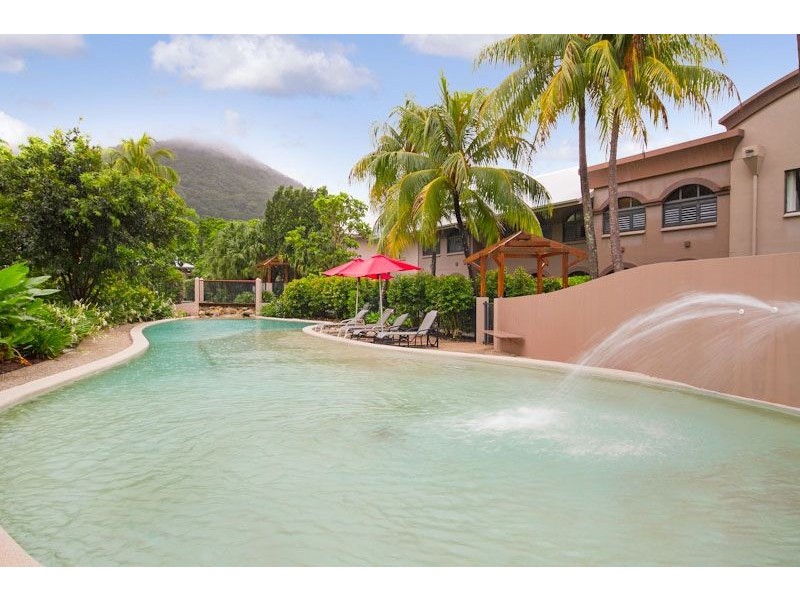 Palm Cove QLD 4879