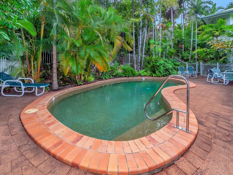 13/91-93 Moore Street, Trinity Beach QLD 4879