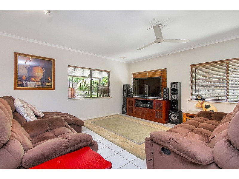 4 Baway Close, Caravonica QLD 4878