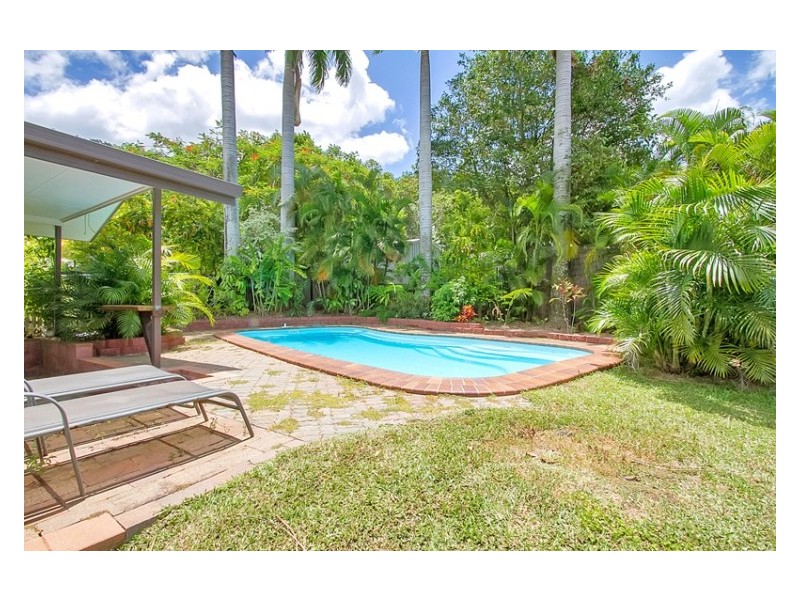 4 Baway Close, Caravonica QLD 4878