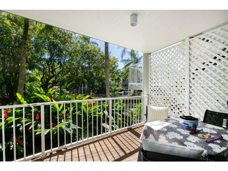 16/129 Oleander Street, Holloways Beach QLD 4878