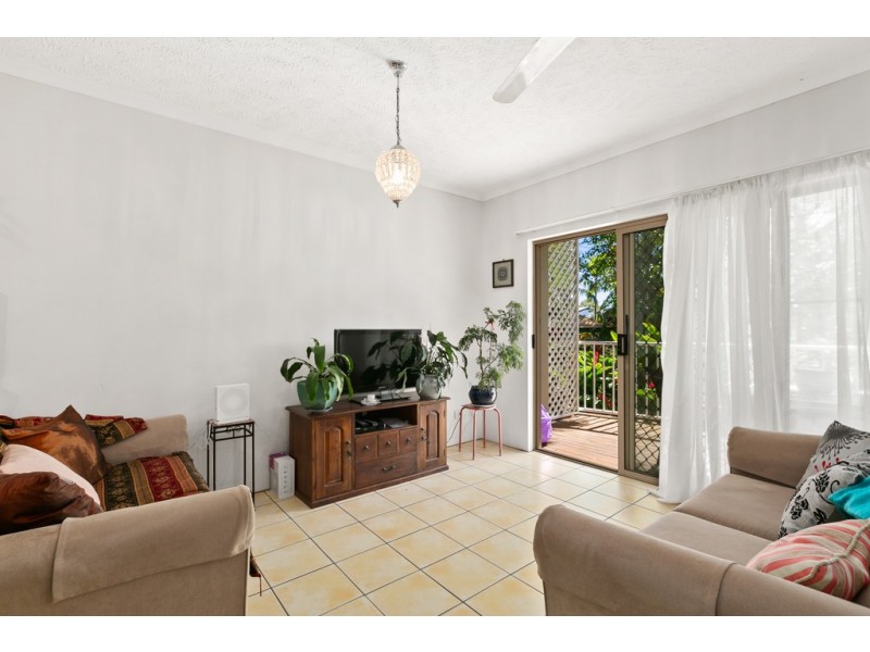 16/129 Oleander Street, Holloways Beach QLD 4878