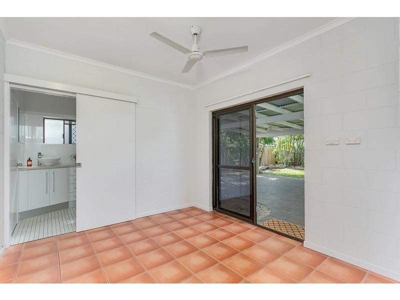 21 Kokopo Close, Trinity Beach QLD 4879