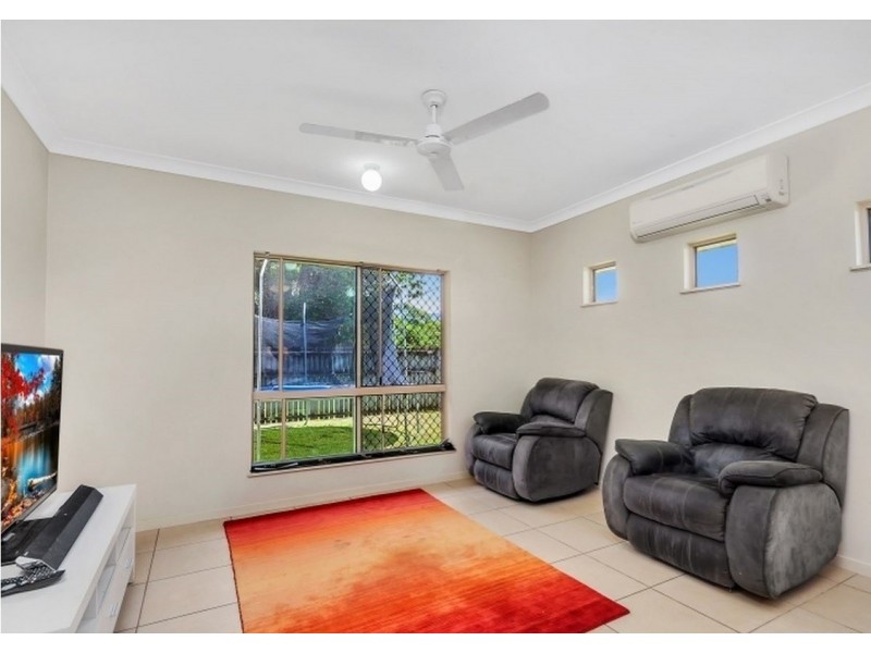 6 Baldwin Close, White Rock QLD 4868