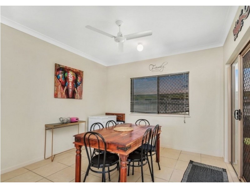 6 Baldwin Close, White Rock QLD 4868