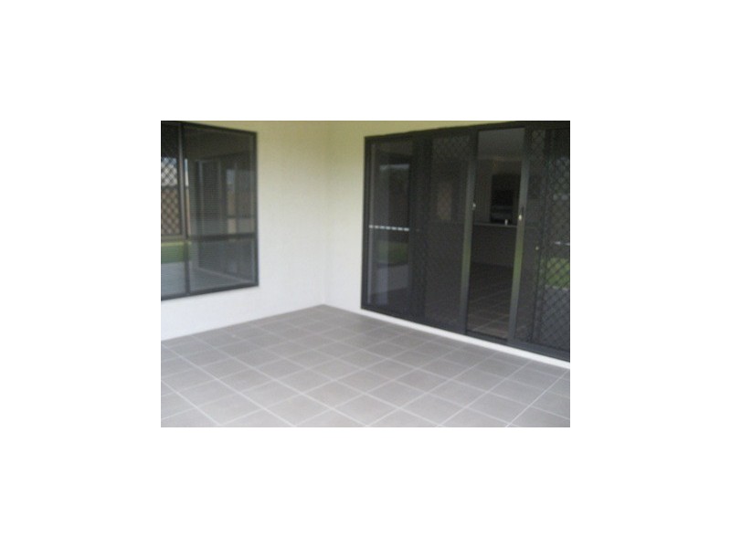 97 Roberts Drive, Trinity Beach QLD 4879