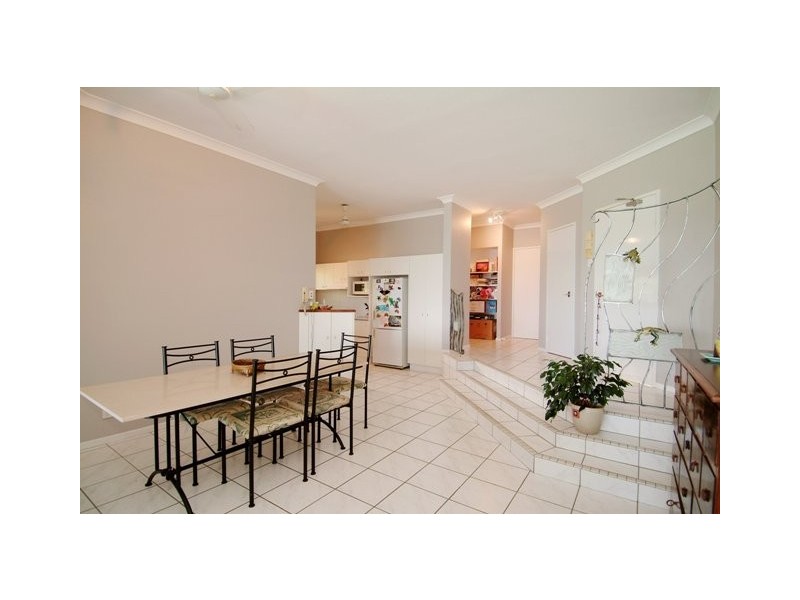 6/24 Moore Street, Trinity Beach QLD 4879