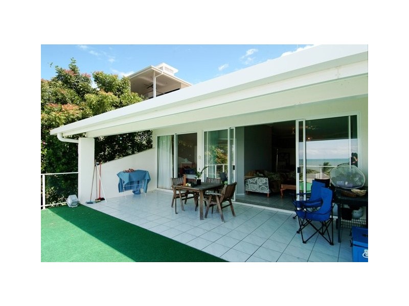 6/24 Moore Street, Trinity Beach QLD 4879