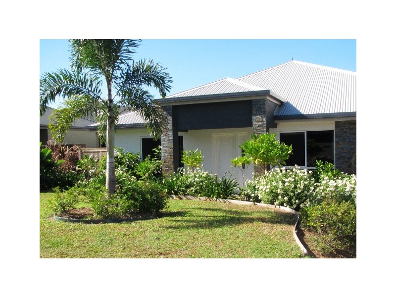 18 Port Close, Trinity Beach QLD 4879