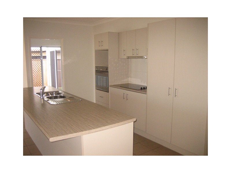 18 Port Close, Trinity Beach QLD 4879