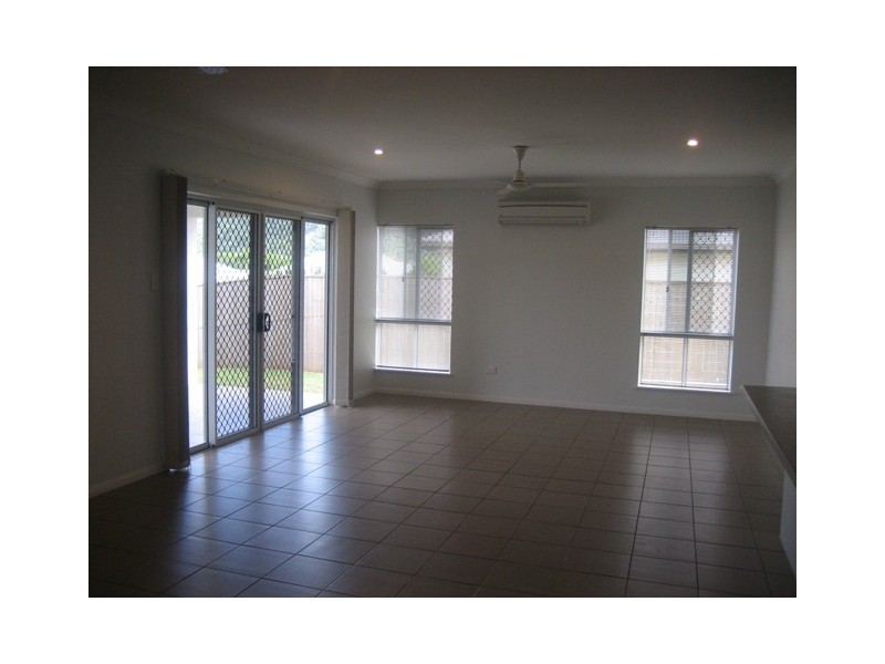 18 Port Close, Trinity Beach QLD 4879