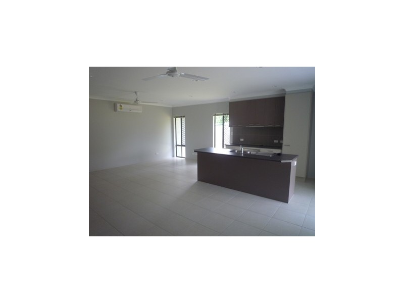 3 Seton Street, Trinity Park QLD 4879