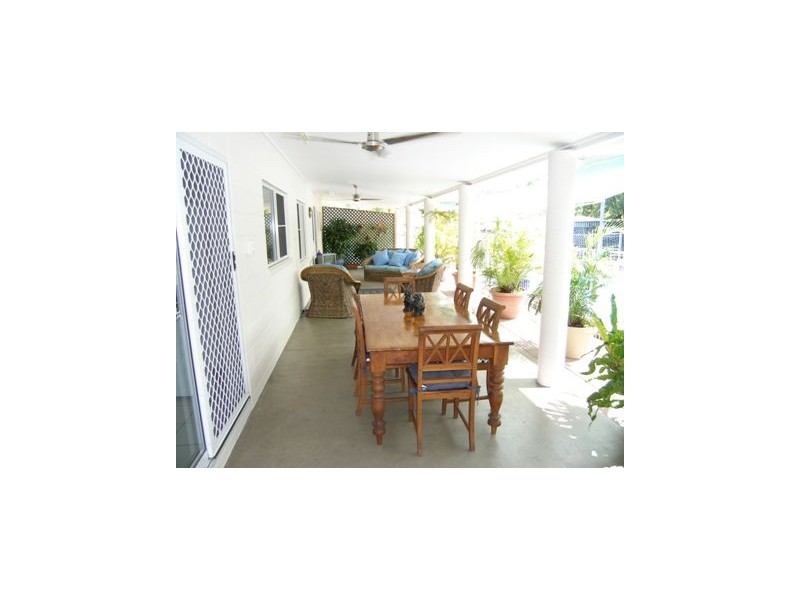 23 Cyprea Close, Trinity Beach QLD 4879