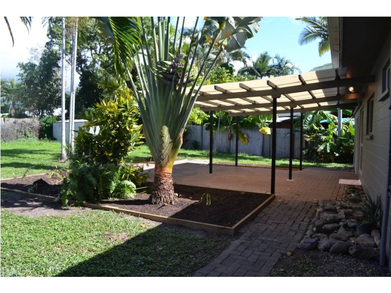 9 Starling Street, Kewarra Beach QLD 4879