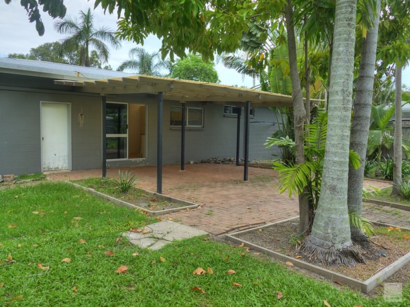 9 Starling Street, Kewarra Beach QLD 4879