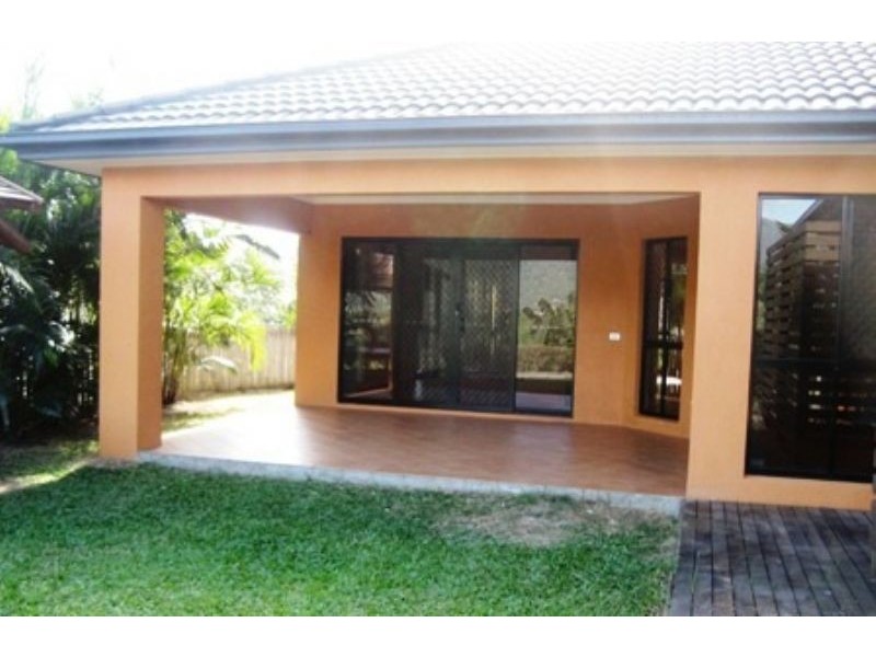 7 Playford Close, Brinsmead QLD 4870