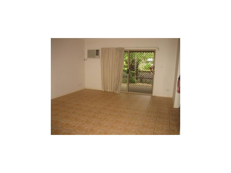 3/2-4 Oyster Court, Trinity Beach QLD 4879