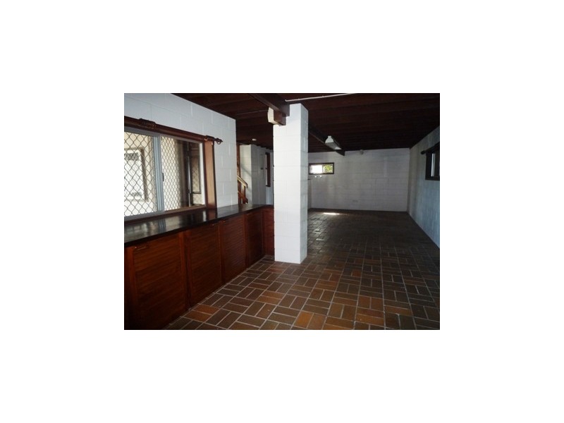 9 Moresby Street, Trinity Beach QLD 4879