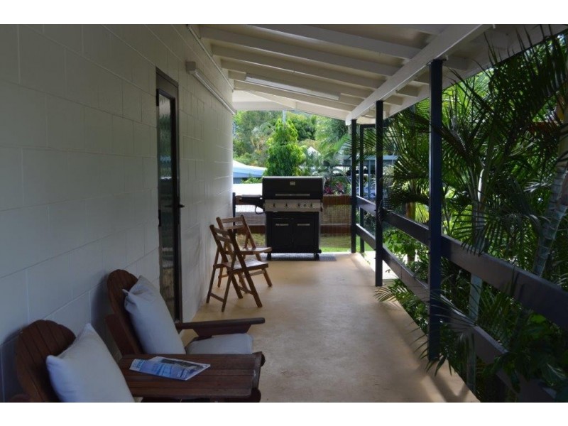 1/21 Endeavour Road, Clifton Beach QLD 4879