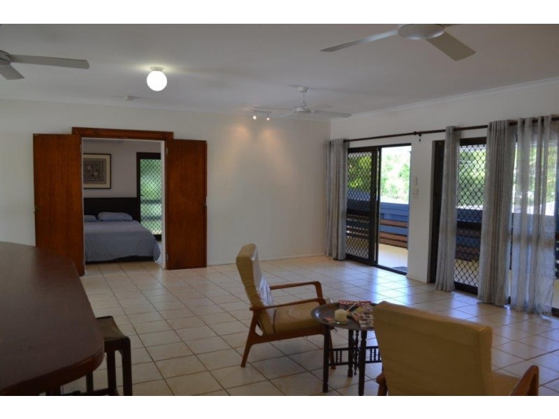 1/21 Endeavour Road, Clifton Beach QLD 4879