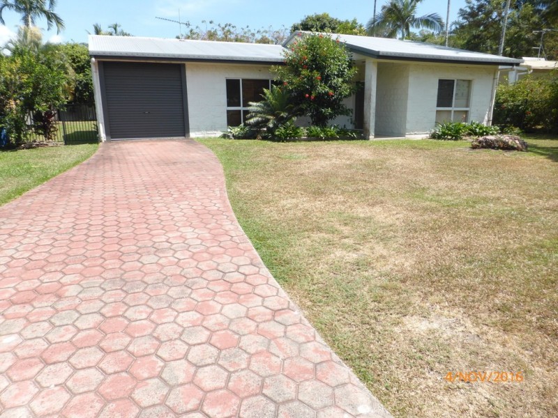 8 Corinda Close, Trinity Beach QLD 4879