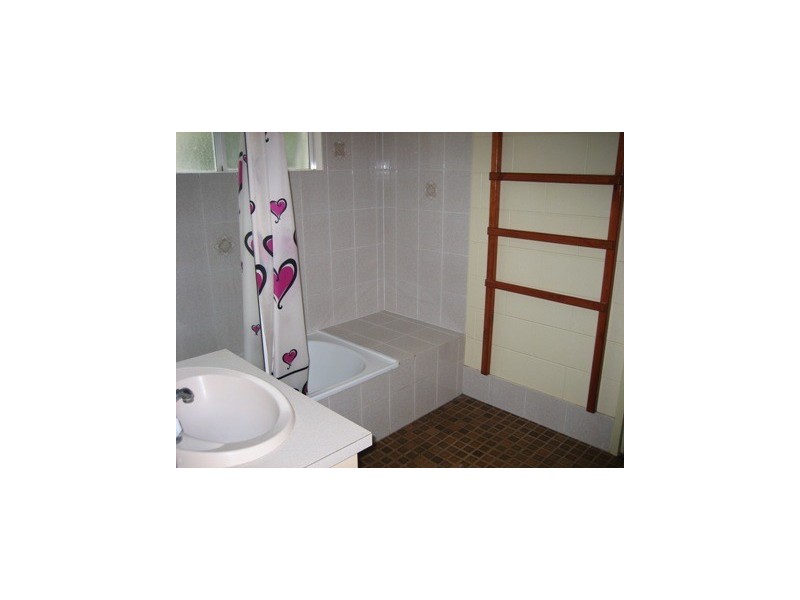 8 Corinda Close, Trinity Beach QLD 4879