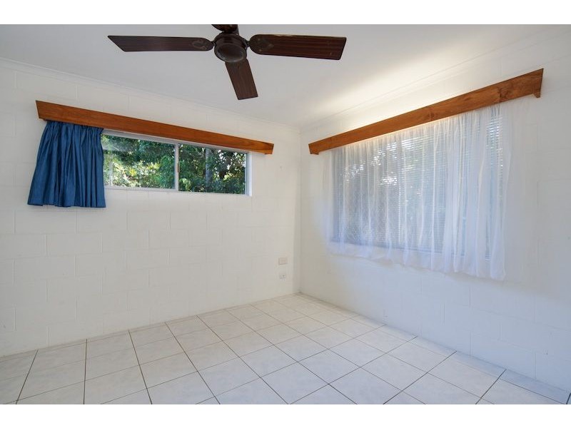 2 Kavieng Street, Trinity Beach QLD 4879