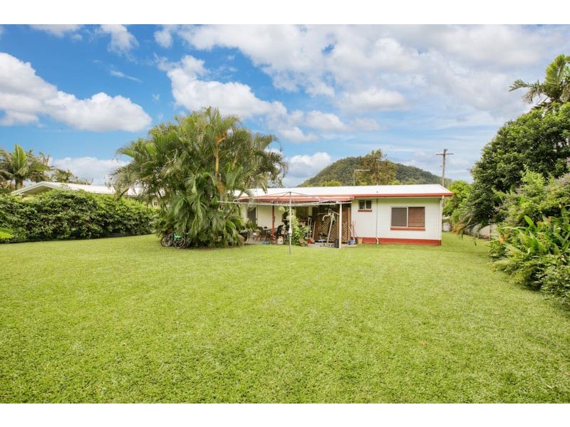 14 Wewak Street, Trinity Beach QLD 4879