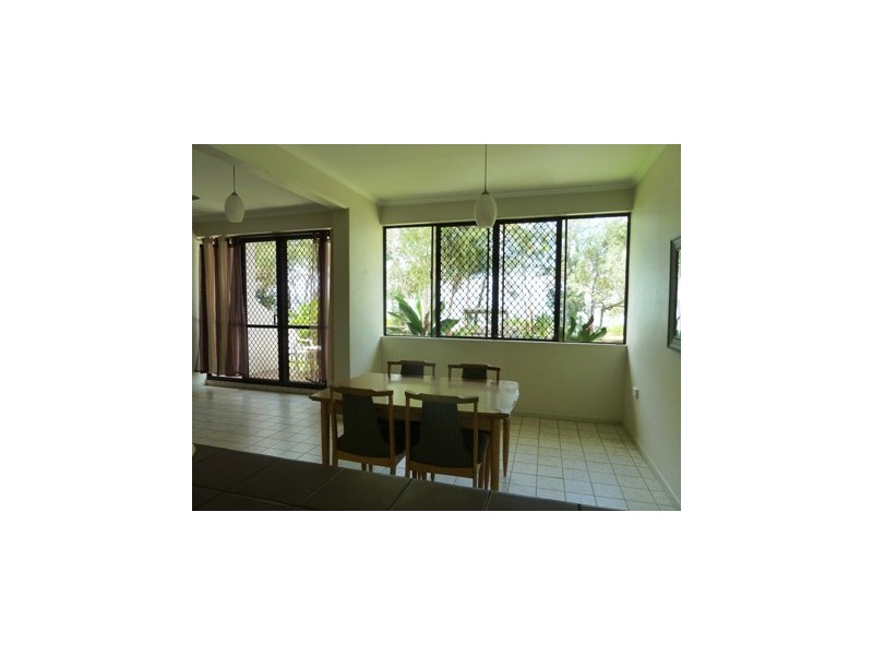 1/101 Arlington Esplanade, Clifton Beach QLD 4879