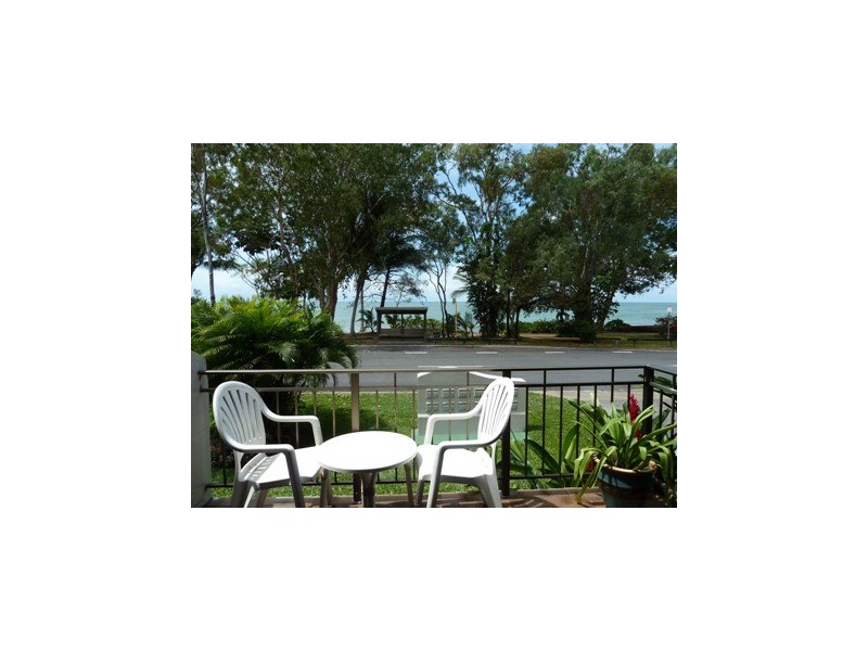 1/101 Arlington Esplanade, Clifton Beach QLD 4879