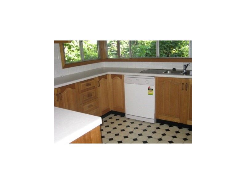 6 Moresby Street, Trinity Beach QLD 4879