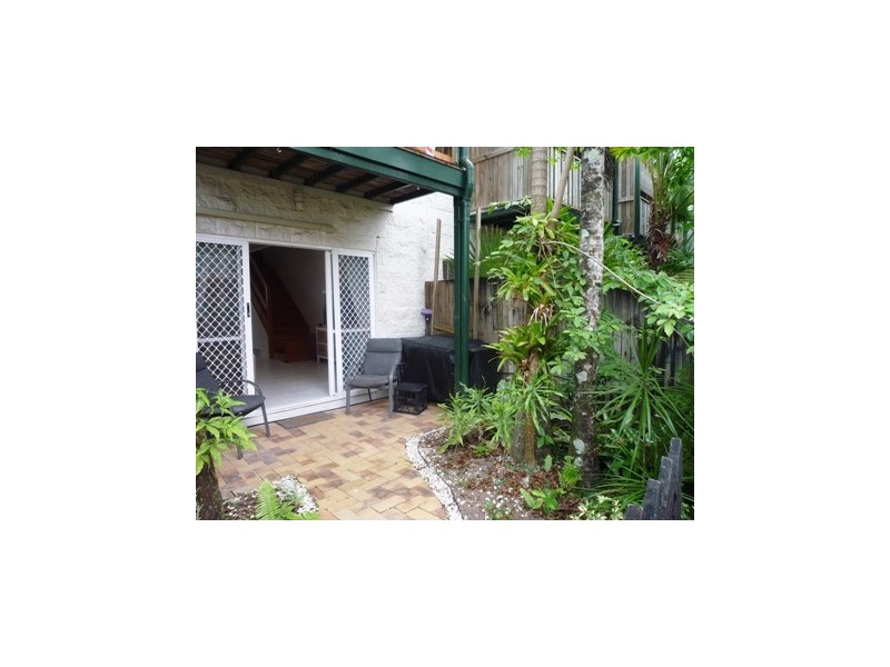 3/544 Varley Street, Yorkeys Knob QLD 4878