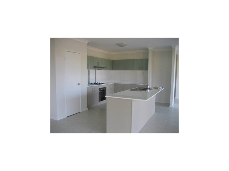 121 Roberts Drive, Trinity Beach QLD 4879