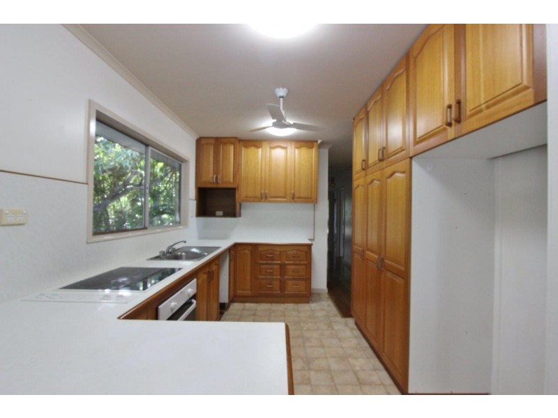 102 Moore Street, Trinity Beach QLD 4879
