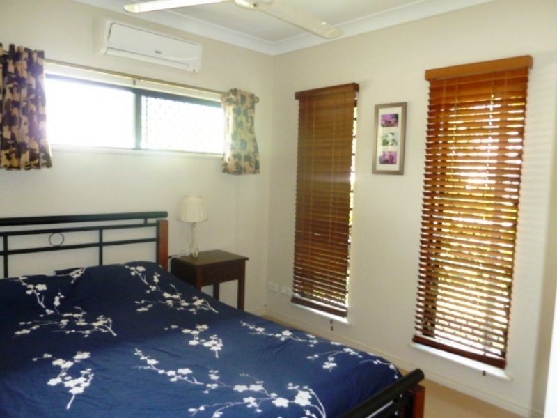 11 Mia Close, Kewarra Beach QLD 4879
