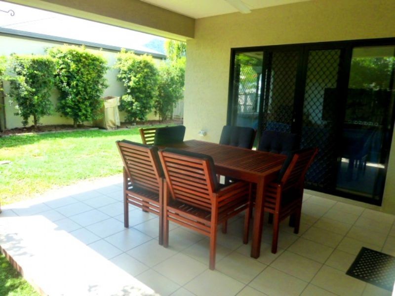 11 Mia Close, Kewarra Beach QLD 4879