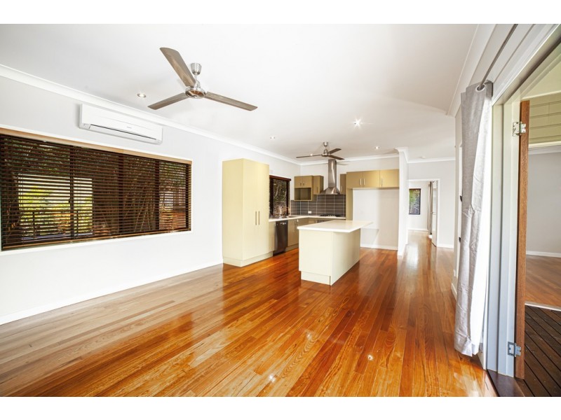 33 Lum Jim Street, Redlynch QLD 4870