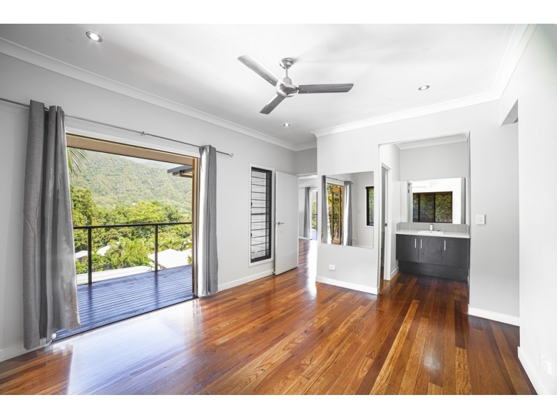33 Lum Jim Street, Redlynch QLD 4870