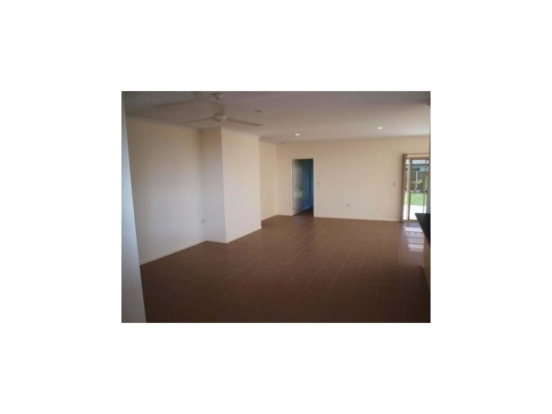 5 Imooya Place, Trinity Park QLD 4879