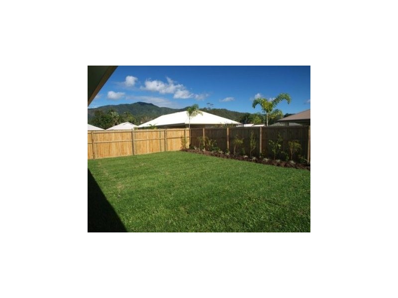 5 Imooya Place, Trinity Park QLD 4879