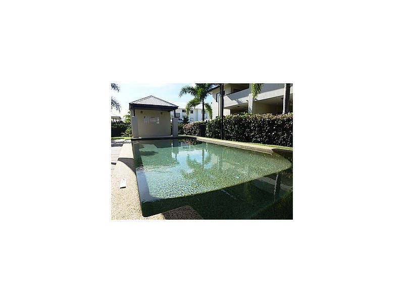 11/12 Oyster Court, Trinity Beach QLD 4879
