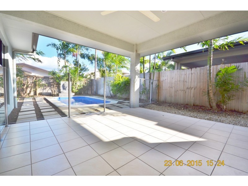 8B Vetiver Street, Trinity Park QLD 4879