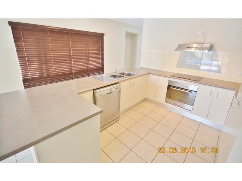 8B Vetiver Street, Trinity Park QLD 4879